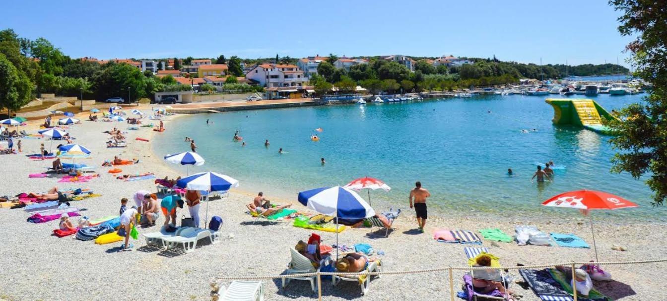 Apartmani Delas 2 Pjescana Uvala Dış mekan fotoğraf
